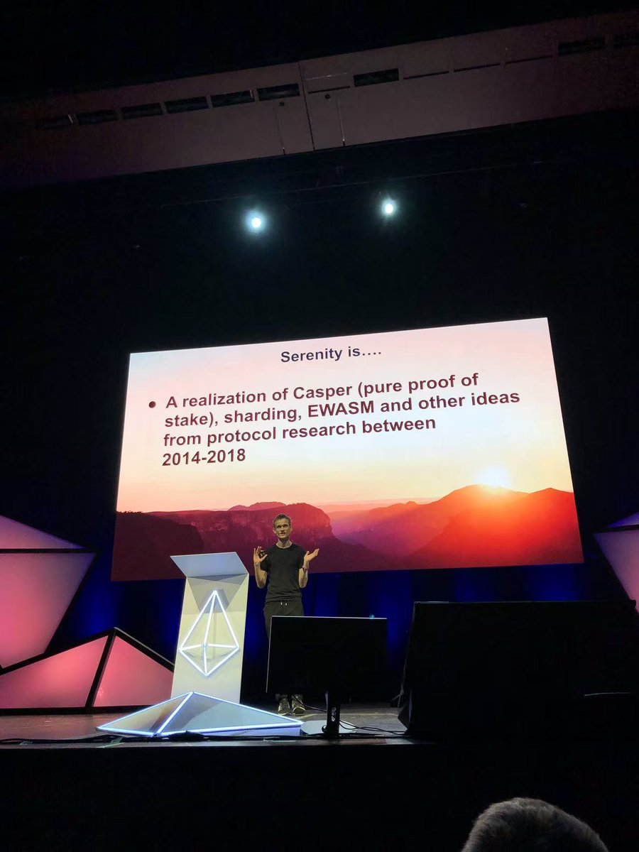 hellojugg's tweet image. 刚看完 @nake13 整理的V神在ETH #Devcon2025 的演讲，想起了2018年在布拉格参加的Devcon 4，那个时候V神还在描绘四大阶段最后一阶段【Serenity】的宏伟蓝图，还在讲Sharding、信标链、Casper、STARKs（没错就是现在的屎达克母公司Starkware当年搞的扩展方案）

那次印象最深刻的还是 @Uniswap…