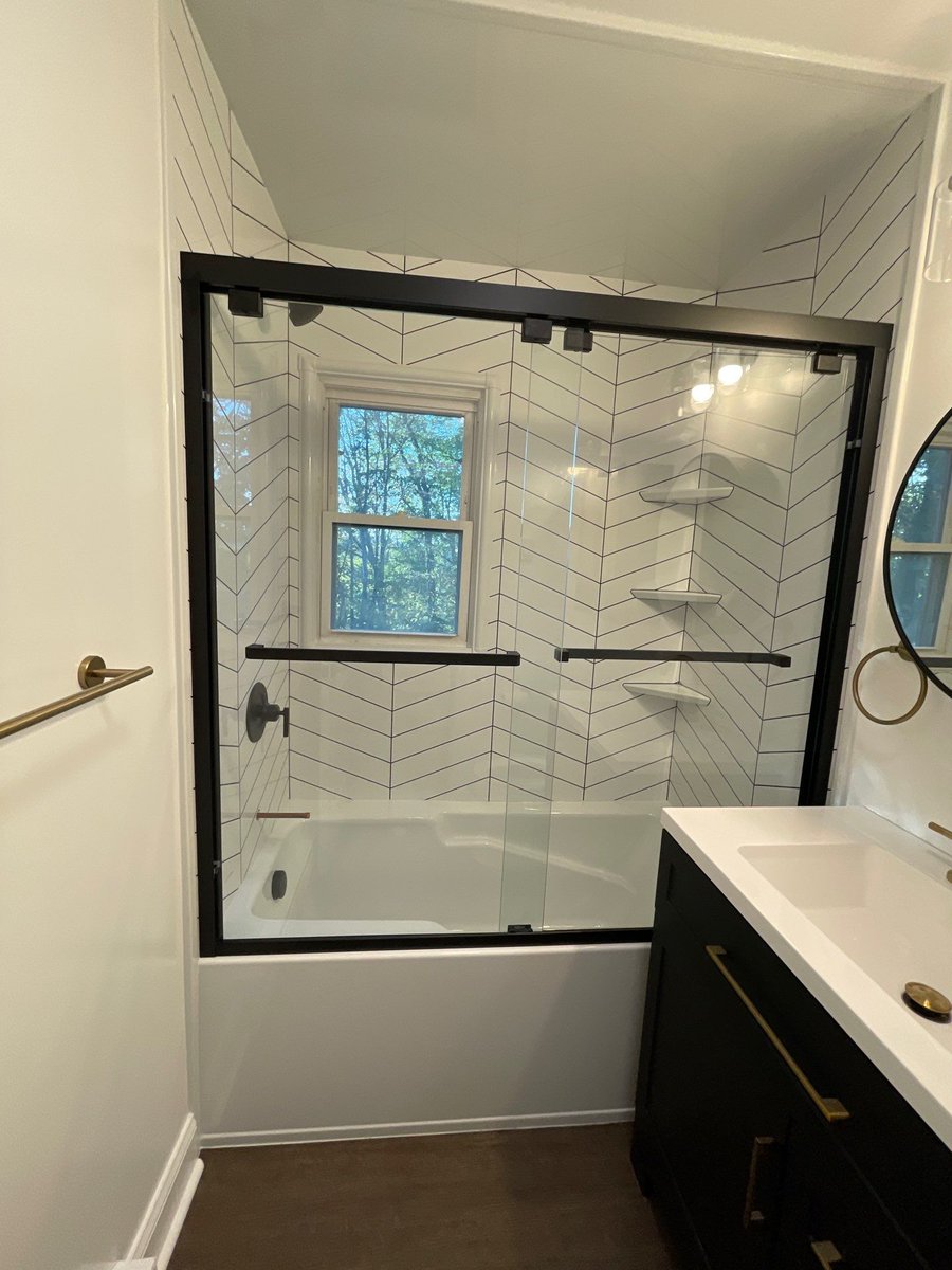 24hrbath's tweet photo. 📷Full Bath Remodel📷!📷
Sparta, NJ - Love it!📷📷

LIMITED TIME: Get $2,300 -PRE-THANKSGIVING SAVINGS!
📷 Call now for your free consultation:
800-887-6069 or 908-448-2542📷
We're booking fast in NJ &amp; Staten Island—lock in your spot today! https://t.co/A2x4LynXwu