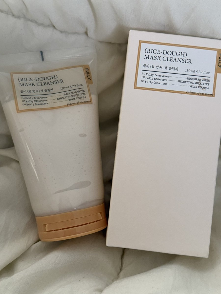 #이벤트당첨 #제품제공 #소이의후기 

이번에 풀리에서 열어주신 트위터 RT 이벤트 당첨으로 
🤍플리 쌀 반죽 팩 클렌저🤍 
를 받아 사용해볼수 있는 기회가 생겼어요!!
전에 그린클레이 팩 클렌저도 잘썼는데 너무 행복해요😭💗
(사용후기 타래)