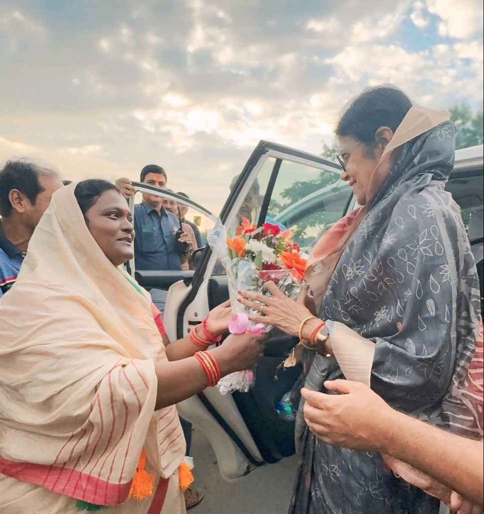 कोरबा लोकसभा क्षेत्र की लोकप्रिय सांसद माननीय ज्योत्सना चरणदास महंत जी को जन्मदिन की हार्दिक बधाई एवं शुभकामनाएं

ईश्वर से आपके उत्तम स्वास्थ्य एवं दीर्घायु जीवन की कामना करती हूँ।

<a href="/jyotsnamahant/">Jyotsna Charan Das Mahant</a> जी