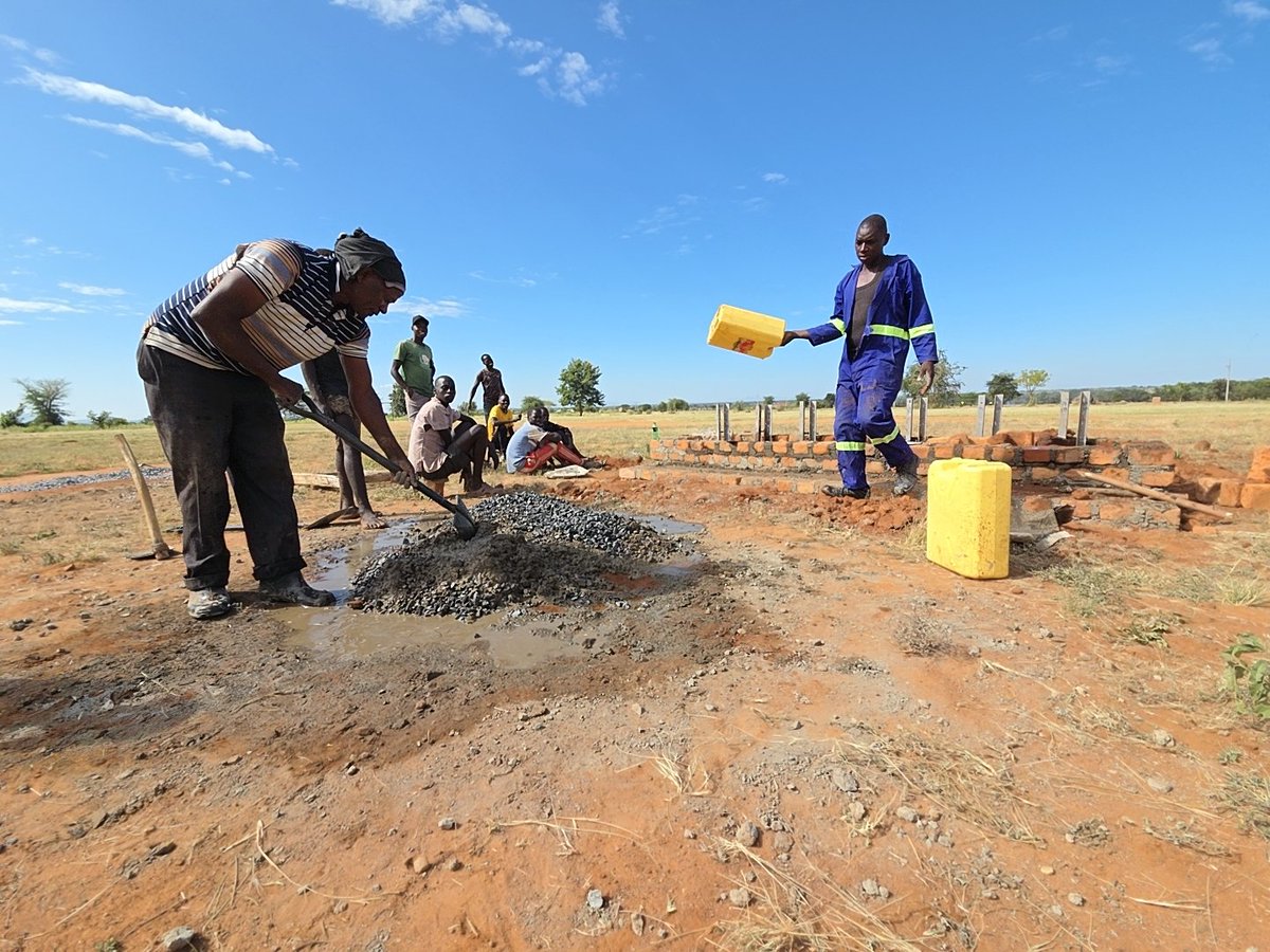 kapatuniversity's tweet image. Preparation of the Saluting Base 🫡 at Losilang, Kotido District ahead of the #KAPATUProject thanksgiving and unveiling on Sunday, November 23.  H.E Gen. @KagutaMuseveni will preside over the function as Chief Guest.