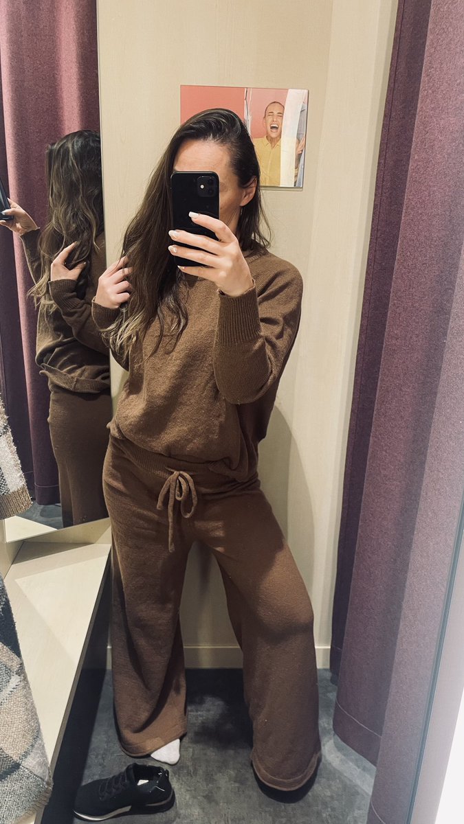 andrea🌹 tweet media