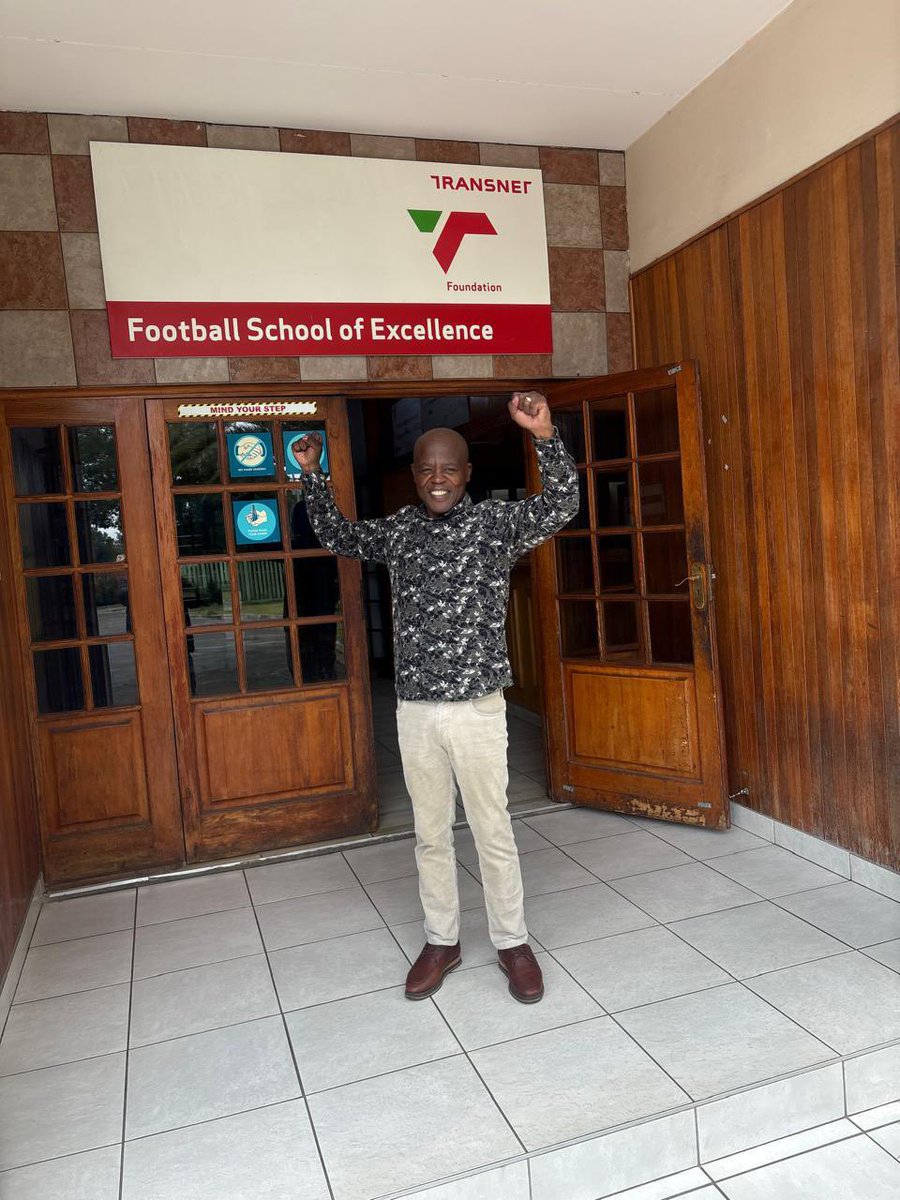 Football__Stage's tweet image. Chipcor Developers under the leadership of Siviwe ‘Chippa’ Mpengesi has taken over the SAFA-Transnet School of Excellence.