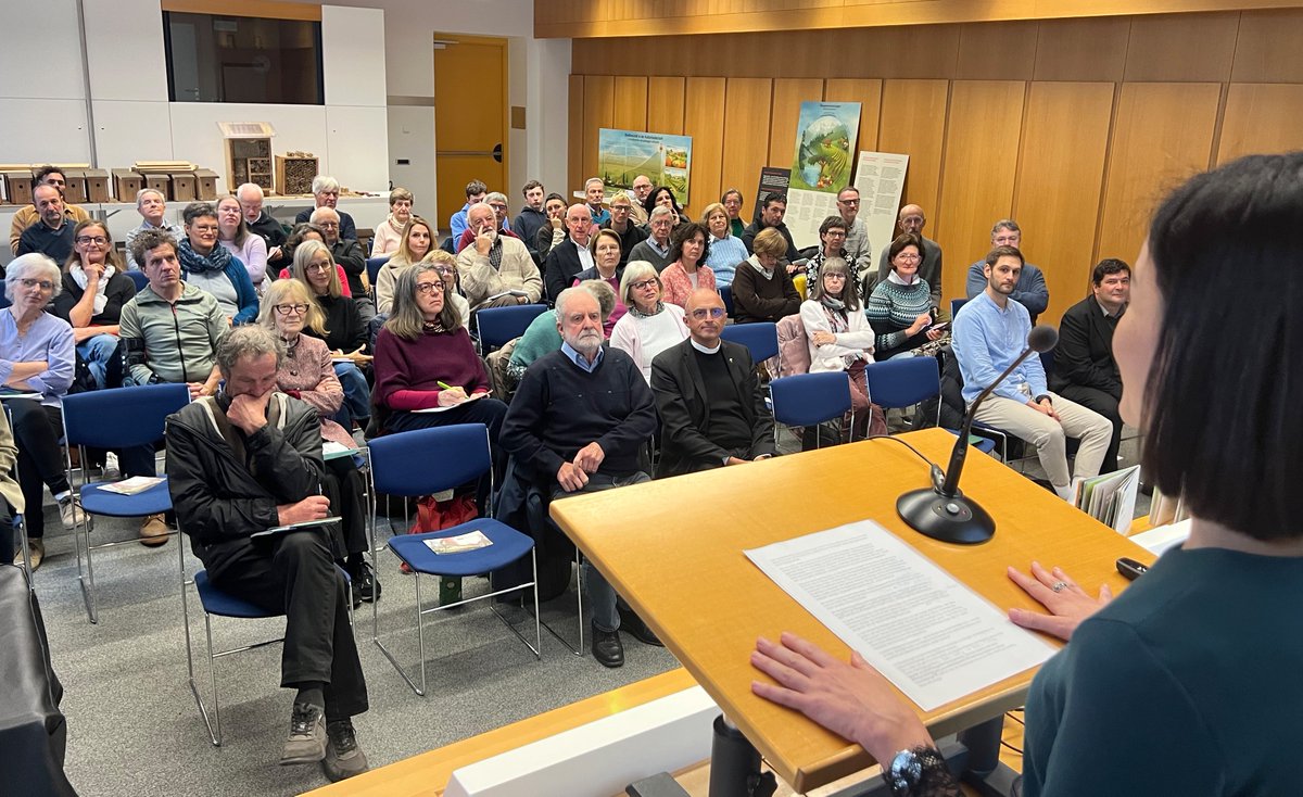 Eine beeindruckende Mischung von Herz und Fachwissen hat die praxisnahe Fortbildung „Naturschutz vor der Haustür“ am Samstag an der Philosophisch-Theologischen Hochschule in Brixen geboten, an der über 50 Personen teilgenommen haben.
facebook.com/BZBXnet