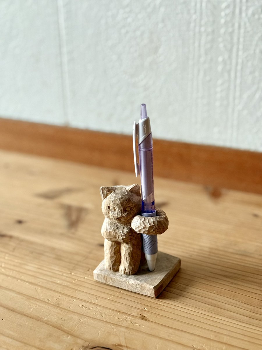 \\ ボールペン持てます //