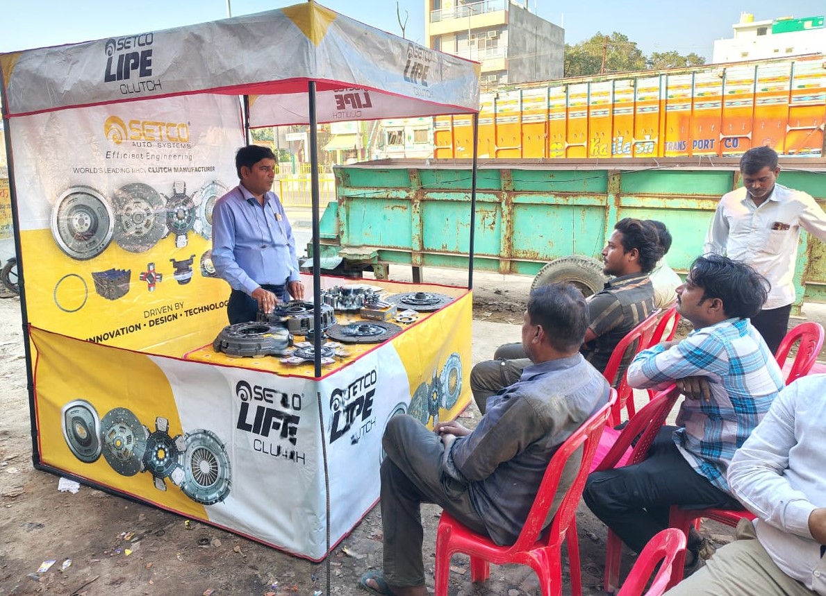 At Sandeela Market, our corner meet helped mechanics understand the durability, reliability, and efficiency of Setco’s complete product range. Strong connections, stronger trust!

#SetcoAutoSystems #Leadersintruckparts #LIPEClutch #BrakeLining #WaterPump #SetcoProducts