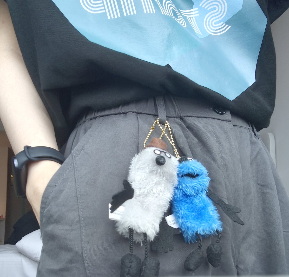 Timmy_TMZ's tweet image. 久しぶりにheavenstampの皆と海南に合流🌴🥥
私が撮った写真をリリースした新曲→Dr. Moonlight（acoustic）のジャケットに使ってくれて谢谢でした
次の再会を楽しみに。
💙☂️💧
💛🌕🌝
🎤🎸🥁
#heavenstamp