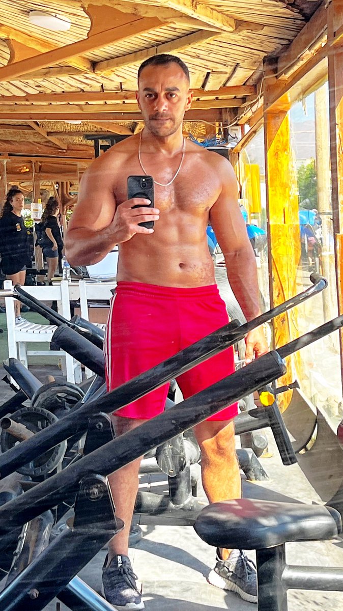 mGamal5186's tweet image. One of the best work out XPs I have ever had  is this by the sea GYM in Dahab
#workout 
#gym 
#routine 
#lifestyle
#40s
#stay_strong
#old_is_gold
#aging
#muscle
#super #pump
#Dahab
#Egypt
#South_Sinai