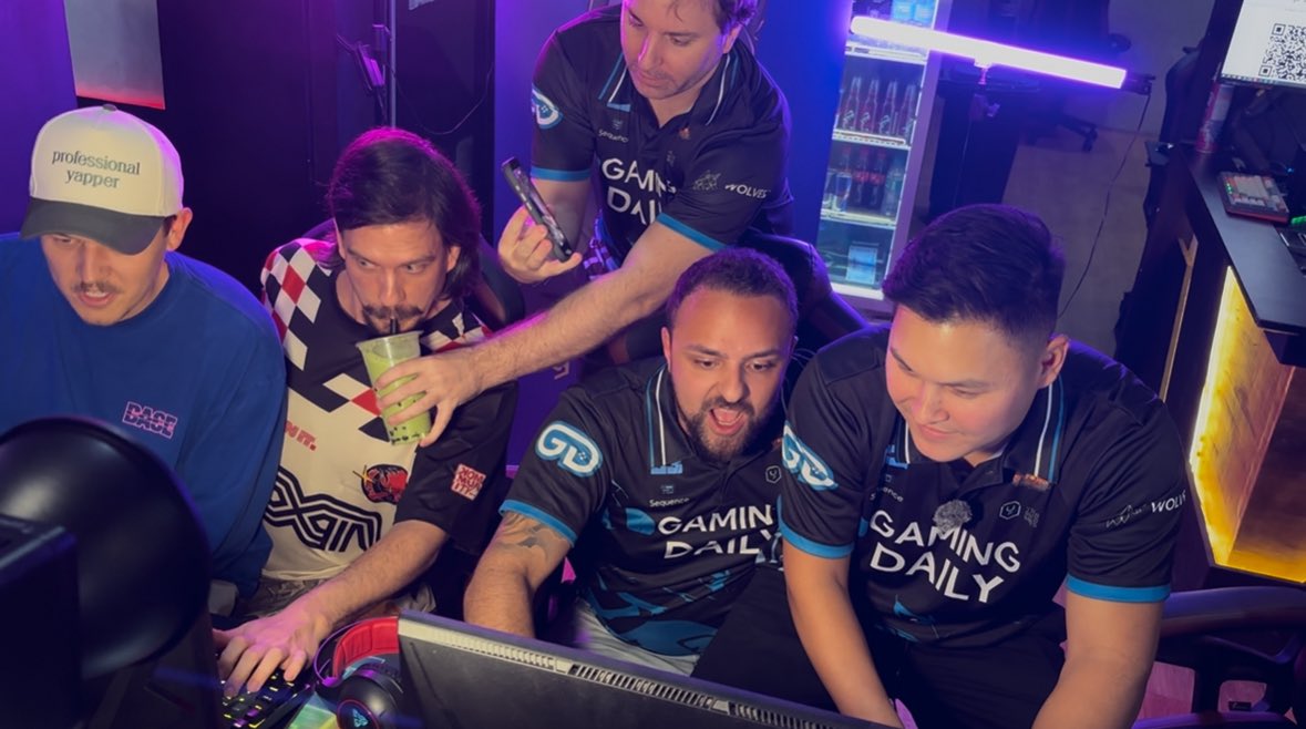 MatDefies's tweet image. Is drinking matcha during a tournament considered doping? 

Full clip coming soon…