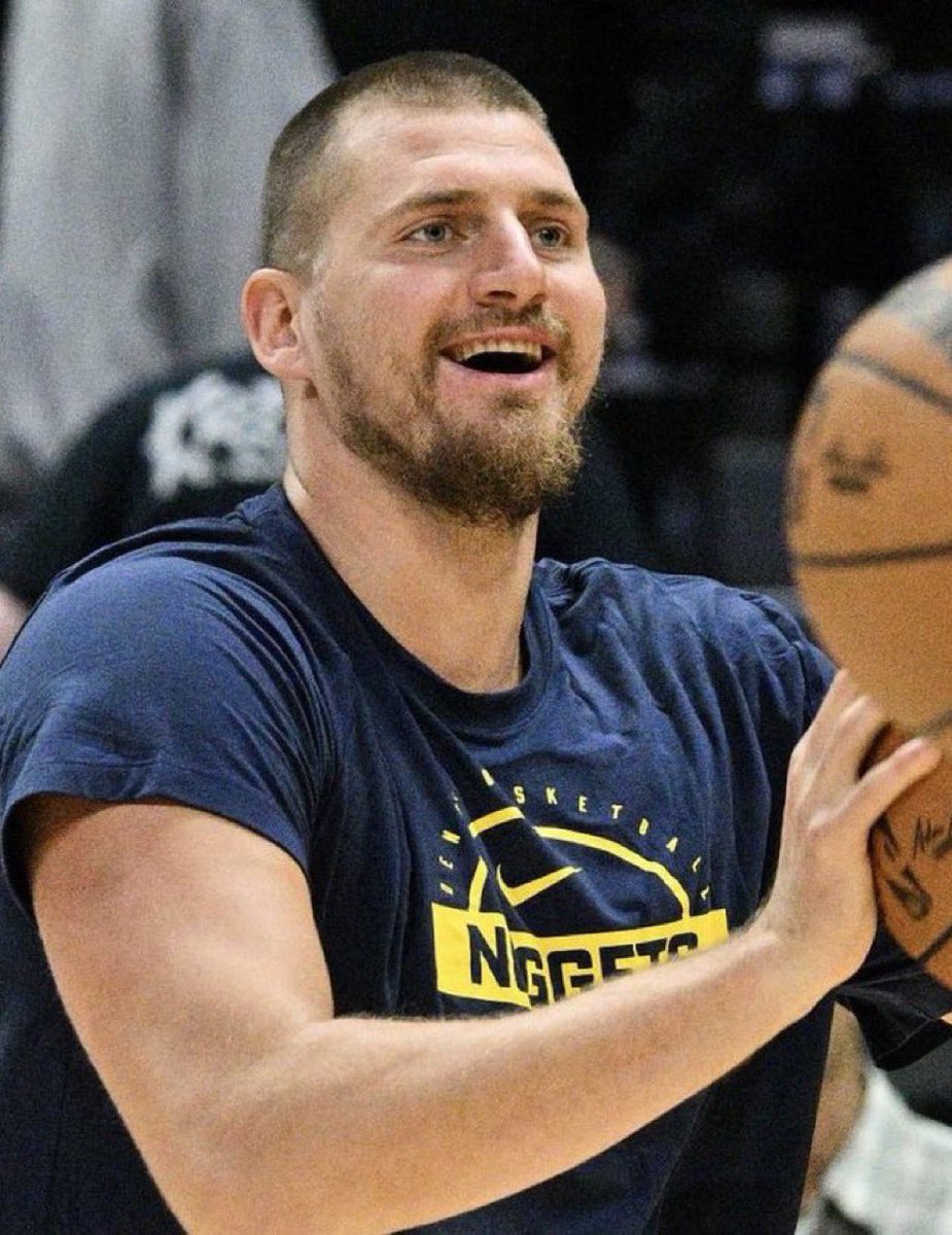 #NBA
SEMANA 5
DIA 1

Maxey 39 puntos
Jokic,Drummond 18 rebotes
Jokic 13 asistencias
Hartenstein 4 robos
Stewart 5 tapones

El MVP de la jornada es Nikola Jokic #MileHighBasketball