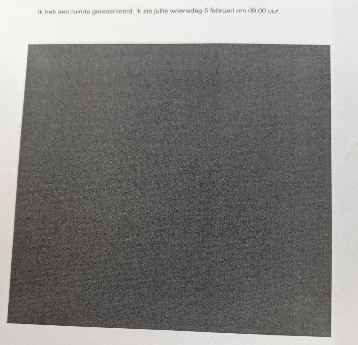 Hoe komen gezinnen in de jeugdzorg terecht zonder dat ze ook maar één moment schuldig zijn aan de “zorgen” die over hen worden uitgesproken?
Heel simpel: het gebeurt elke dag. En het gebeurt gezinnen die niets verkeerd hebben gedaan.

Dit is hoe het werkt:

1. Een kind valt uit