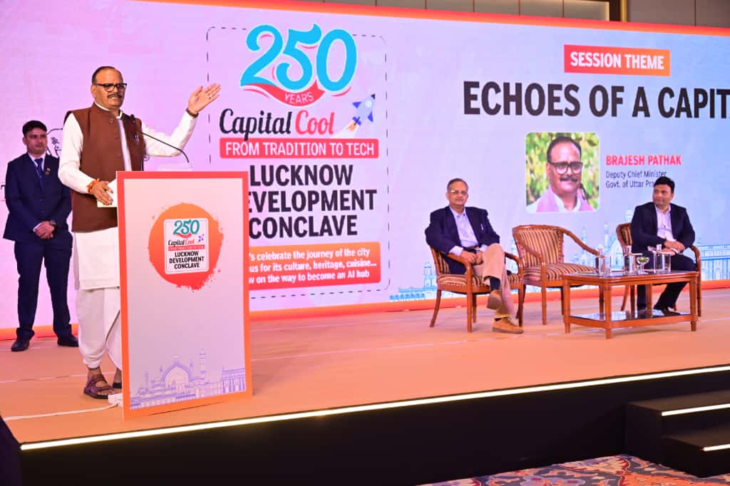 आज लखनऊ में देश के प्रतिष्ठित समाचार पत्र "द टाइम्स ऑफ इंडिया" द्वारा आयोजित 
"Capital Cool: Lucknow <a href="/250/">Wang Xingwen</a> Years" "लखनऊ डेवलपमेंट कॉन्क्लेव" कार्यक्रम को संबोधित करते हुए। 
इस अवसर पर स्थानीय संपादक द टाइम्स ऑफ़ इंडिया श्री प्रवीण कुमार जी, संपादक, नवभारत टाइम्स श्री सुधीर मिश्रा