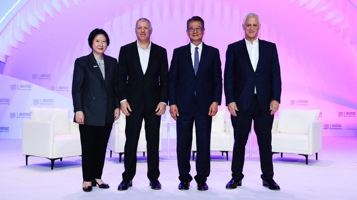 StanChart's tweet image. At the 10th anniversary of Hong Kong FinTech Week, Bill Winters joined global leaders to reflect on Hong Kong’s Role in the future of international financial centre. 

Hong Kong stands as a key global hub for financial innovation, connecting international markets with new…