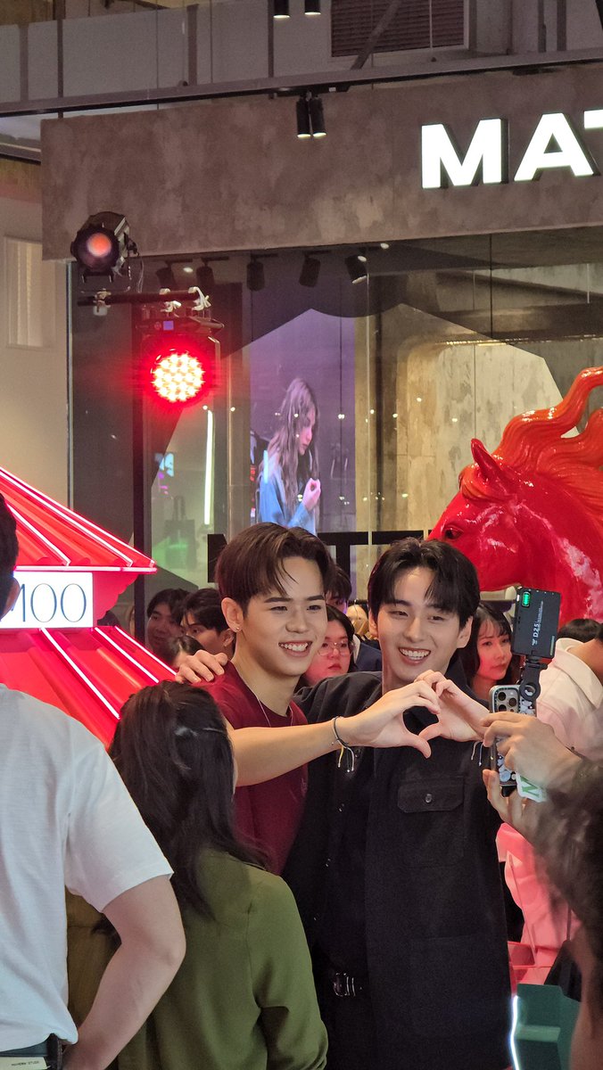 tiwwiss_k's tweet image. ตากล้องปล่อยรูป ปล่อยคลิปมาได้เลยคับ พร้อมชมความน่ารักแล้วว

#MuonAtlas #TadAtlas
#ATLASth #ATLAS_th
#MOOBangkok #MOOBangkokXNumEiang