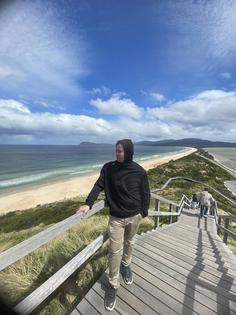 WcStryker's tweet image. 初めての💯色サファリイーブイ🥰
シンガポール背景🤍

プロジェクトイーブイはタスマニアで完了しました❣️🥳🎉🇦🇺
次は銀色のキャップです！まだ考えてやります｡🥺

#GoldenCap #SafariEevee 🇸🇬✨💯