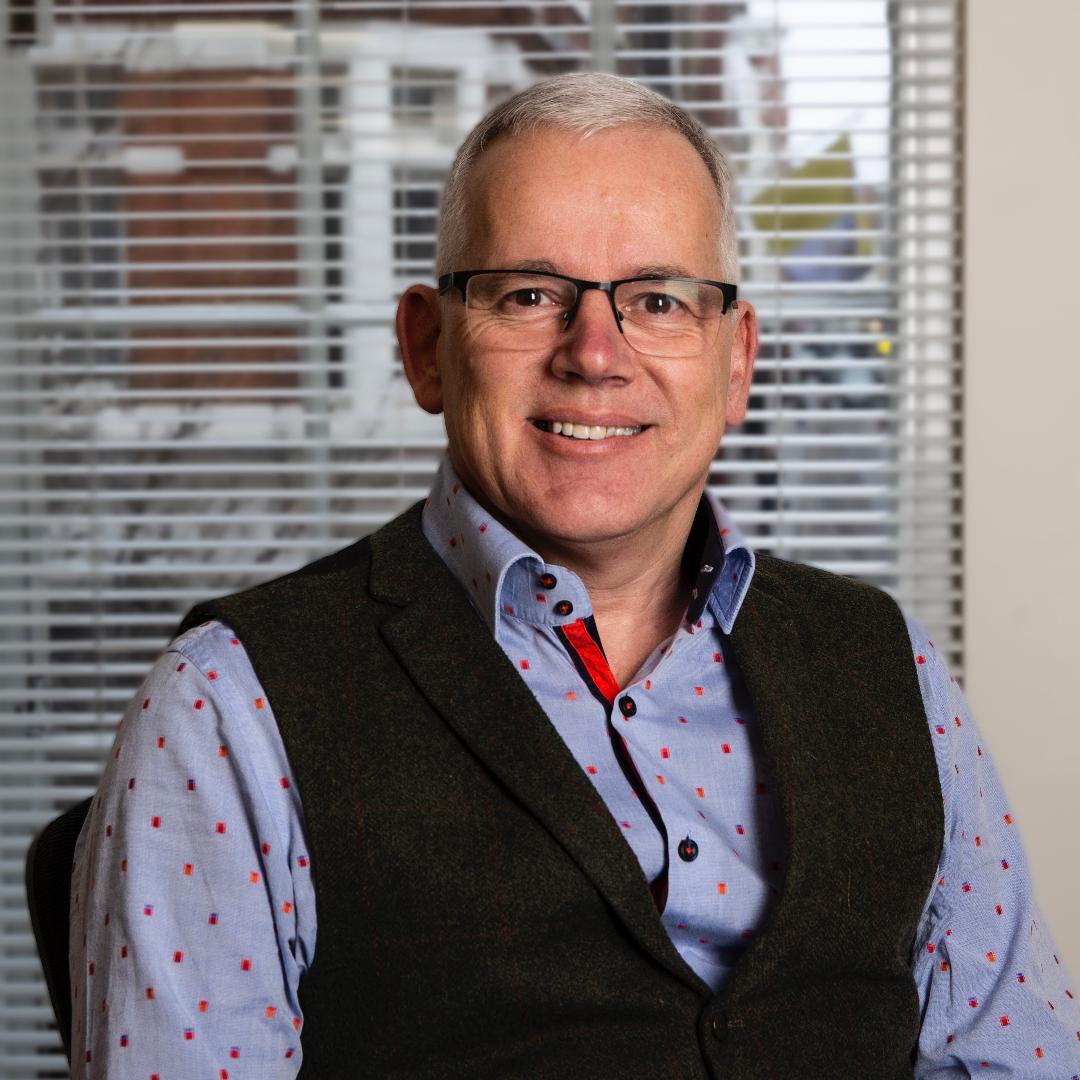 LACA_UK's tweet image. We’re delighted to be at the PSC EXPO today! 🎉 Our Chair, Michael Hales, will be joining the State of the National Panel Discussion at 3:30 PM — don’t miss it!

Find out more about Michael&apos;s role in LACA here 👉 pscexpo.co.uk/10/michael-hal…
#PSC #PSCEXPO #Leadership #Catering #LACA