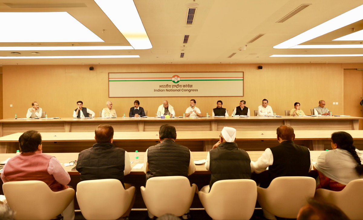 kharge's tweet image. We held a comprehensive strategy review with AICC General Secretaries, AICC In-Charges, PCCs, CLPs, and AICC Secretaries from the states/UTs where the Special Intensive Revision (SIR) process is underway.

The Congress Party is unequivocally committed to safeguarding the…