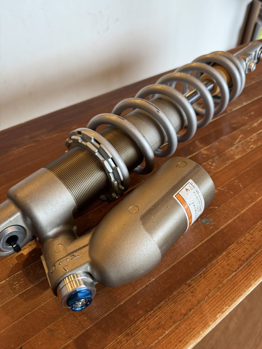 Ridge_Cycle's tweet image. YZ125X サスペンションOH 作業

各部点検後、ロッド研磨や消耗品の交換を行い、丁寧に組み付けさせていただきました。

あわせてリンク周りの ベアリング点検・清掃・グリスアップ も実施。…