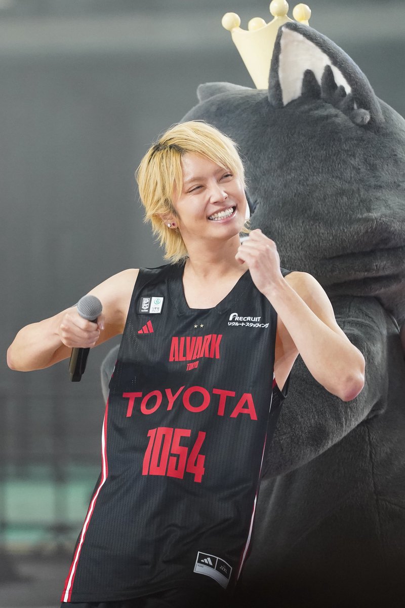 ゆうやの笑顔を撮影して3年。
来年で4年目！！
本当に本当に、いつもありがとうございます😭♡
ルークもいつもライブにきてくれてゆうやを応援してくれたので
こちらもめっちゃ全力で応援します！！！
いつも試合楽しすぎて叫んじゃう☺️
楽しみすぎる👊
#アルバルク