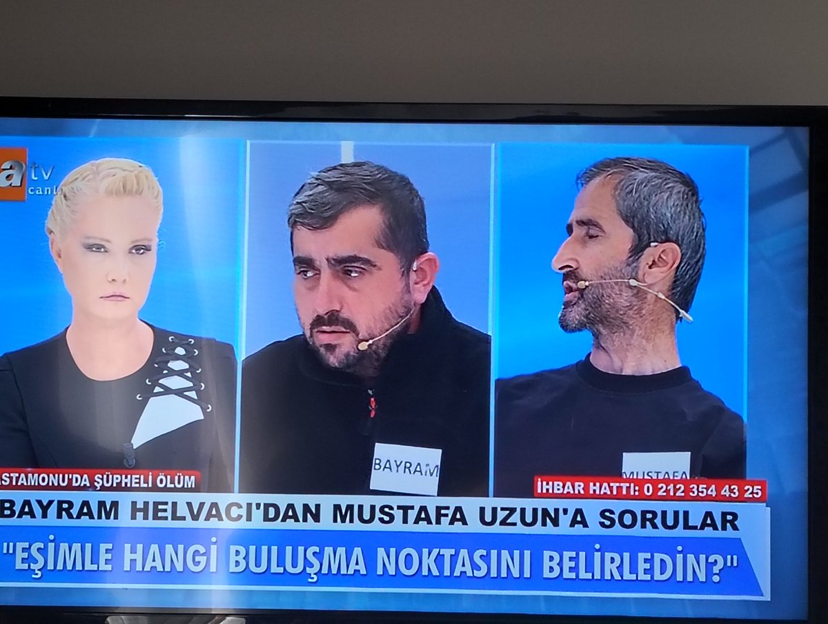 Yav sizi doğurtan ebenin de... O mustafa bey diyor, o da ona bayram bey diyor.. Çok nazik yavşaklar..