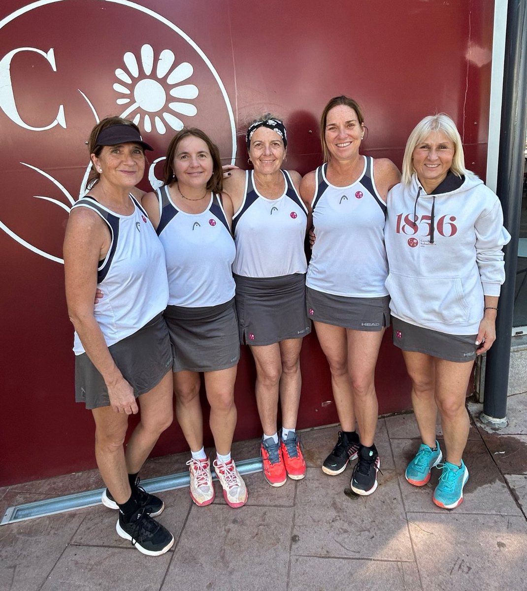🏆 El RCTB-1899, campió de Catalunya per Equips Femenins +55 després d’imposar-se en la final al Cercle Sabadellès 1856 per 4/1.