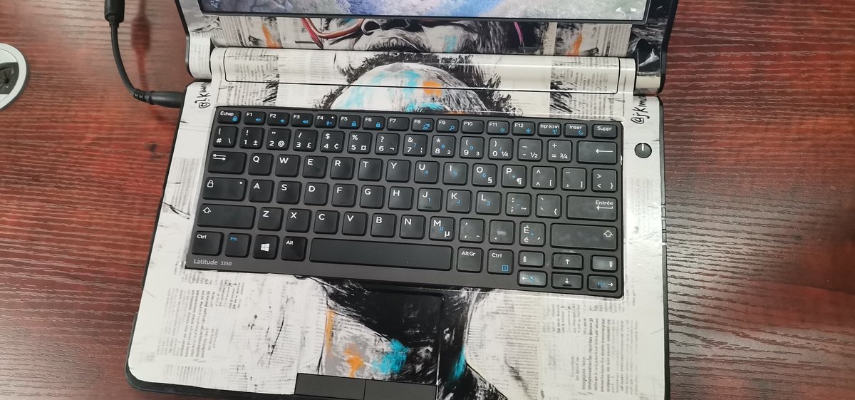 Auk_Customs's tweet photo. @lbjoza We wrap laptops and other gadgets with pictures and designs of your choice 💯
Protect it from scratches and dirty

Laptops :k9000 - k17000
Phones :k6000

📥 📞 Call /WhatsApp 0880841861
Lilongwe 🚩
#aukcustoms #265trend #bizmw #m_dubz #whoisnext #laptopskins #smallbusiness https://t.co/ocBNsEBefS