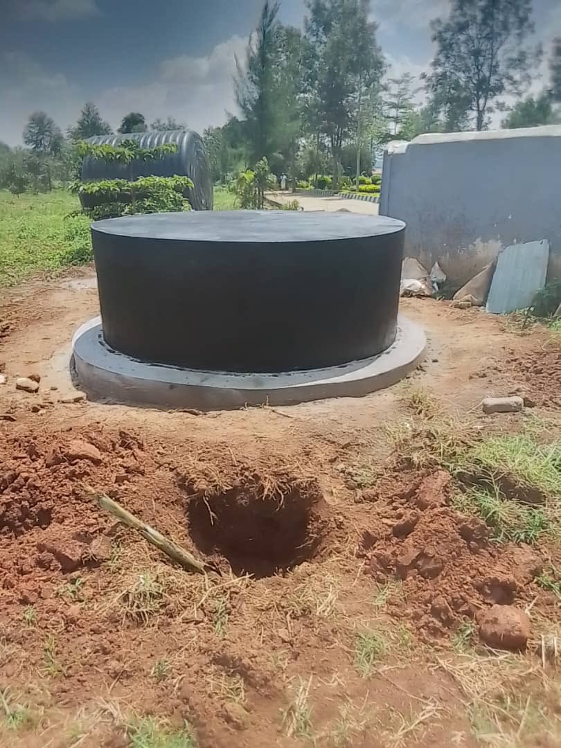 enockk256's tweet image. In the next two days, I will be in kazo-kiruhura to install and launch a solar powered watering system for one of our clients. This particular farmer is benefiting from the UECCC project funded by world bank. In partnership with sprinktech, we are pushing affordable solar powered…