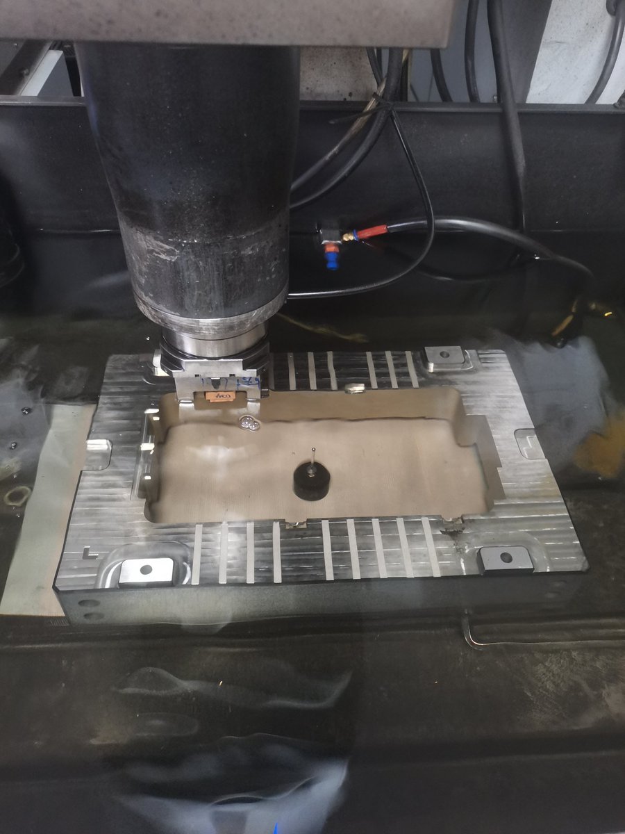 Xuan130239's tweet photo. High precision machining #moldmaking #sparepart #customization #precisionmachining https://t.co/3MUNdMAZSq