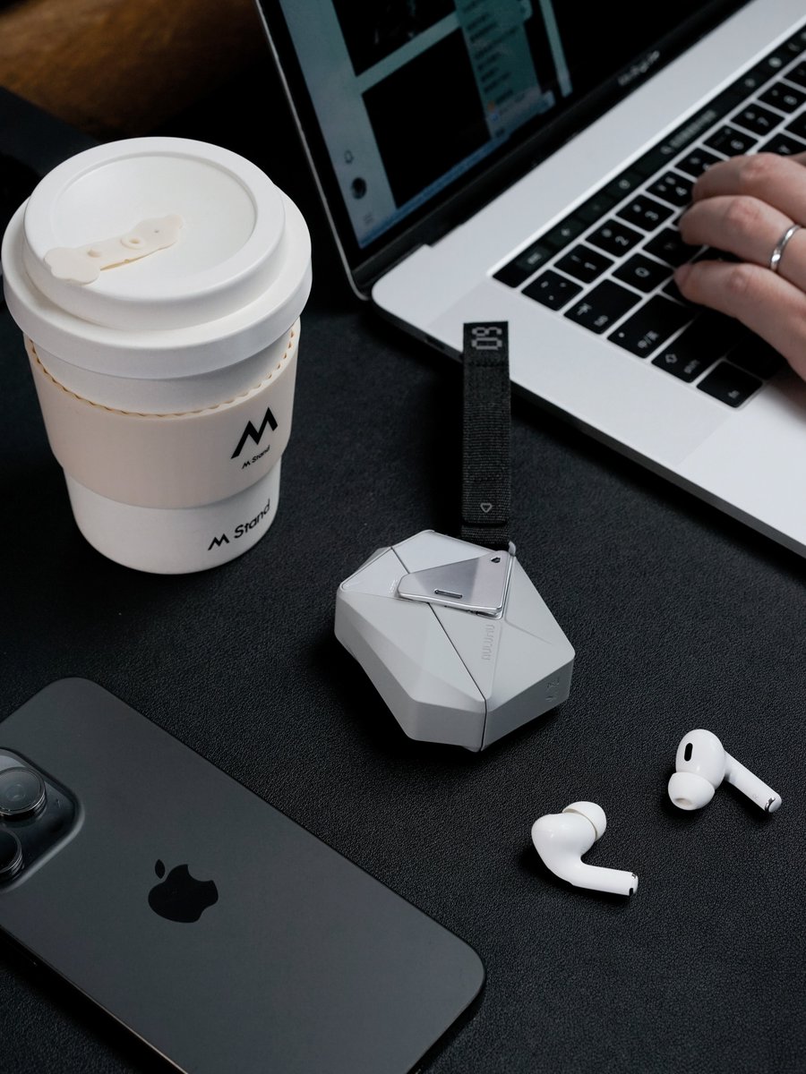 AULUMU_Japan's tweet image. オフィス × デスク
・
𝐎𝐟𝐟𝐢𝐜𝐞 𝐚𝐧𝐝 𝐃𝐞𝐬𝐤 📵
#aulumu #desktop #edc #デザイン