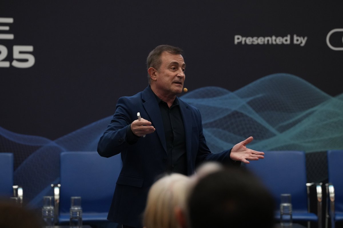 ealmirall's tweet image. Participem a la Finance Week 2025 Barcelona

💭 'Del futur de les finances i de com competir en aquest mercat'

👉 El treball de JPMorganChase és un bon mirall

@Esade @economiacat #mercat #finances #economia #financeweek2025 #barcelona