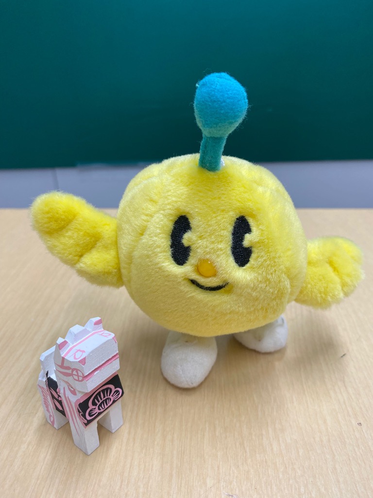 福島県の伝統工芸品三春駒と一緒に写真を撮ったよ！！ #福島県