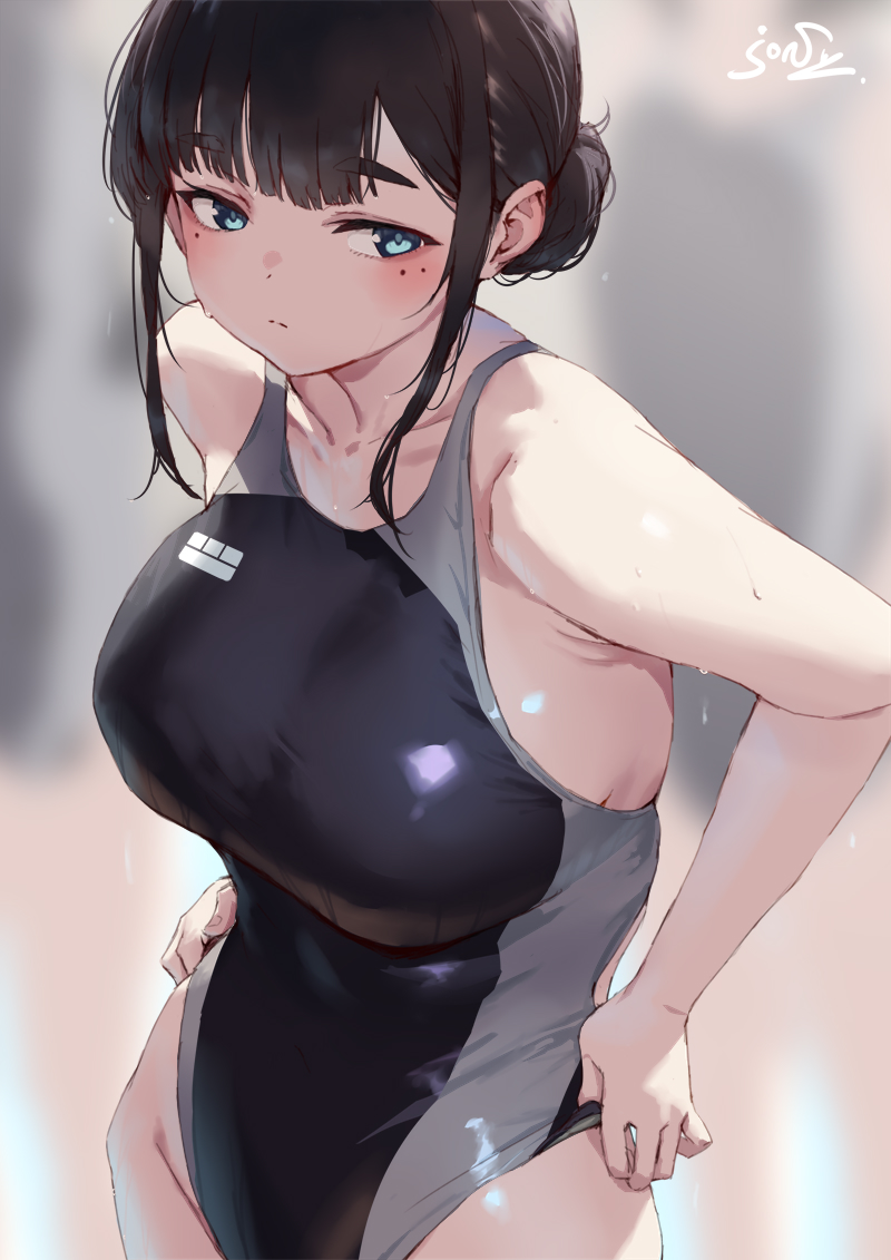 jonsunk's tweet image. 不愛想だけど似合ってる女子