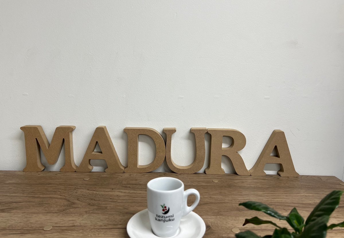 こんにちは😊

間も無く今期終売間近の商品も出てきました。

✳︎インドネシア　トラジャ　24/25
✳︎エル・カペティージョ　Washed 23/24
✳︎タンザニア　タンジャAB Washed 24/25
✳︎キャラメラード　24/25
✳︎タンザニア　スノートップ　24/25

ご希望の方はお早めに✨