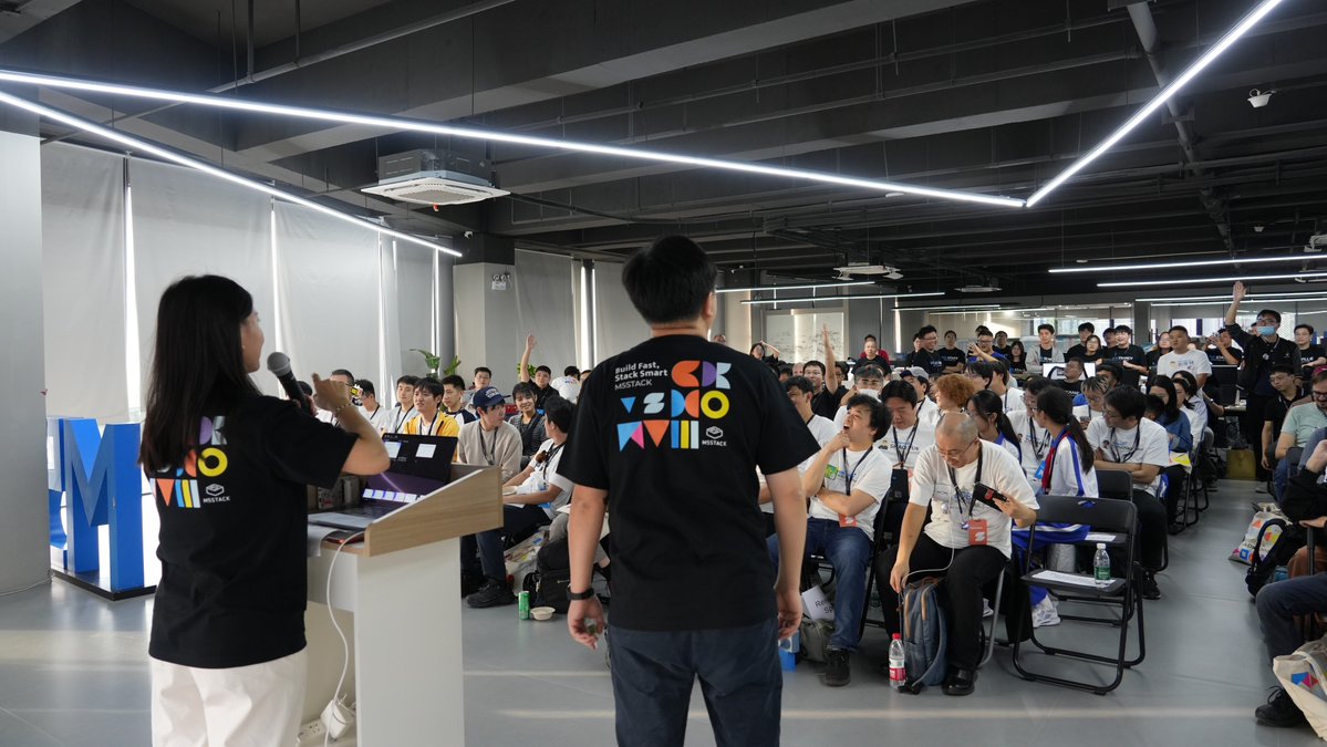 Blossombrb's tweet image. 3 full days of inspiration — from @makerfaire Shenzhen @chaihuomaker straight into our @M5Stack Open Day. Feeling grateful for this community, for all the curiosity, creativity, and kindness that fuel what we do. Let’s keep building, learning, and having fun together💙

#M5Stack