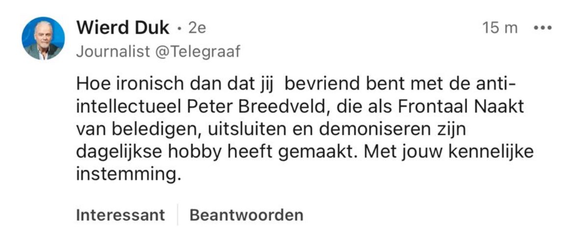 FrontaalNaakt's tweet image. Tuuduu! Tuuduu! Verkeerde Vrienden-polizei! Sofort mitkommen! Eerder al beval Duk Nadia Bouras om de vriendschap met mij onmiddellijk te verbreken.