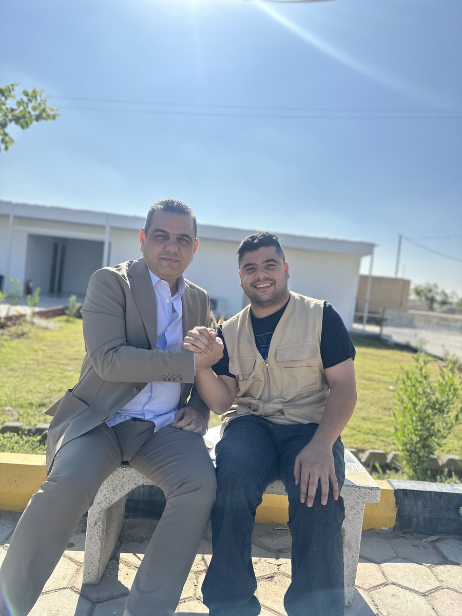 اليوم صباحاً ..
مع احد طلبة الدراسات العليا قسم الإذاعة والتلفزيون ولكنه مختلف تماماً ..
هو راقي ومبدع وصاحب رؤية سياسية وفكر محترم ..
وهو من ذوي الهمم ..
المهدي عباس الكناني من اهالي ذي قار الحبيبة .