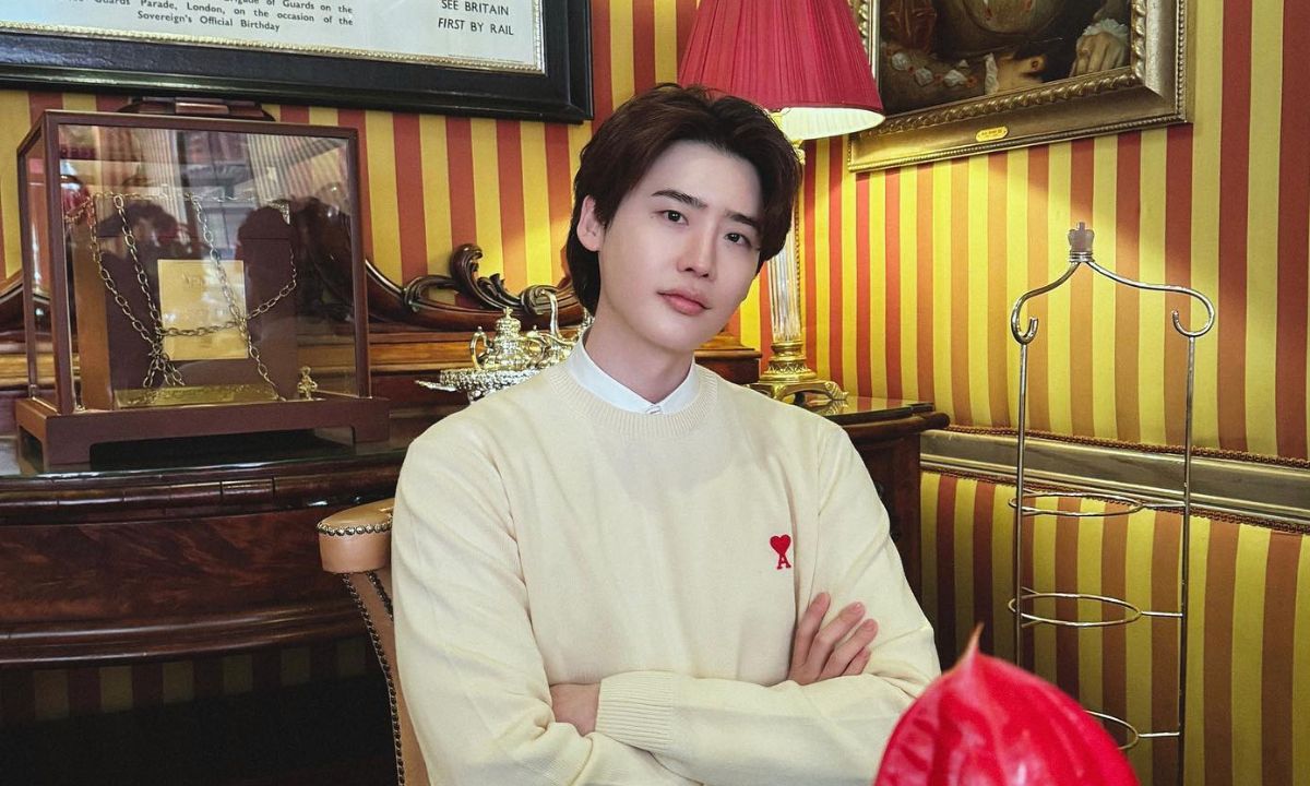 Here's The Reason Why Lee Jong Suk Abruptly Cancelled His Fan Meeting In  Manila - https://t.co/KuVY75PVNx #LeeJongSuk #LeeJongSukFanMeet  #ManilaFanMeet #ManilaProtests, image size:1200x720