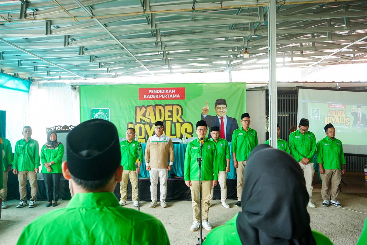 PKP KADER LOYALIS DPC PKB Cianjur
<a href="/cakimiNOW/">A Muhaimin Iskandar</a> <a href="/EmHasanuddin/">M Hasanuddin Wahid</a> <a href="/DPP_PKB/">DPP PKB</a> <a href="/SyaifulHooda/">Syaiful Huda</a>