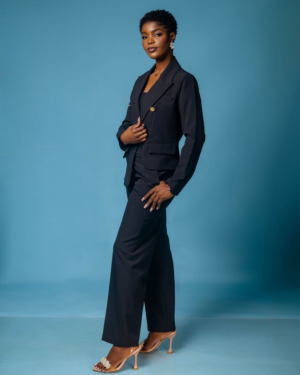 mina_winst's tweet image. Aging like fine wine😍😍😍
Happy birthday to my gorgeous self❤️😘🎉