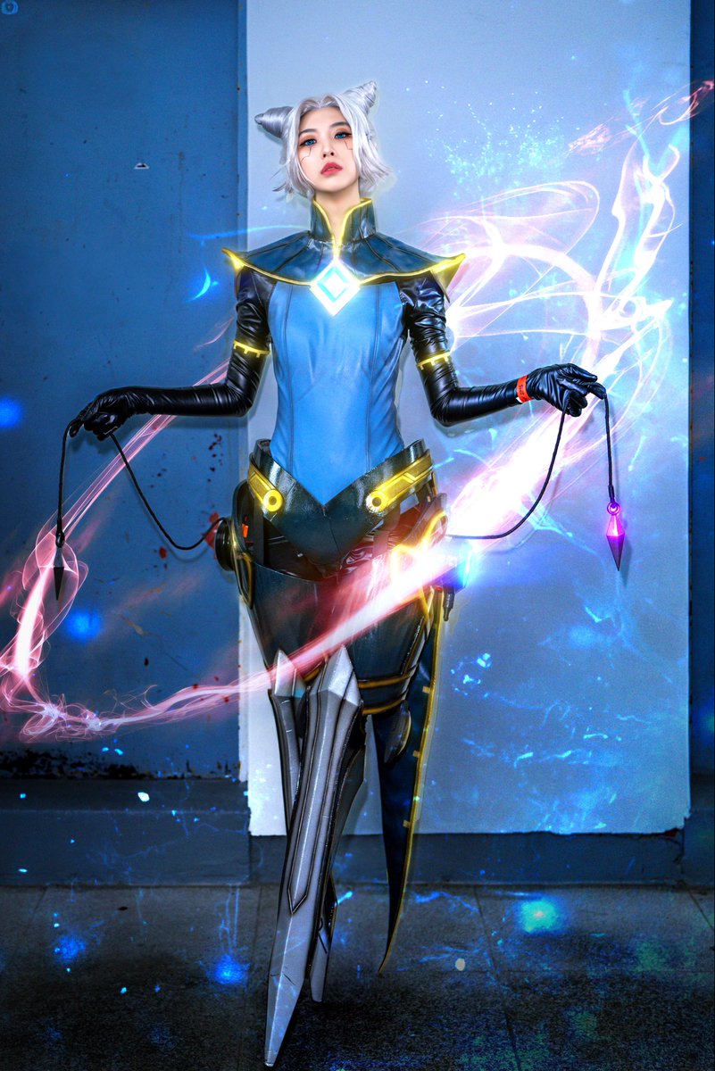 #코스어_𝕏친소  #코스어_𝕏트친소 
롤 주로 하는 게임 진심녀입니다.  지스타에서 시네마틱 리븐 했습니다! 
RT 위주오 확인하고 장르 맞는 분 가겠습니다