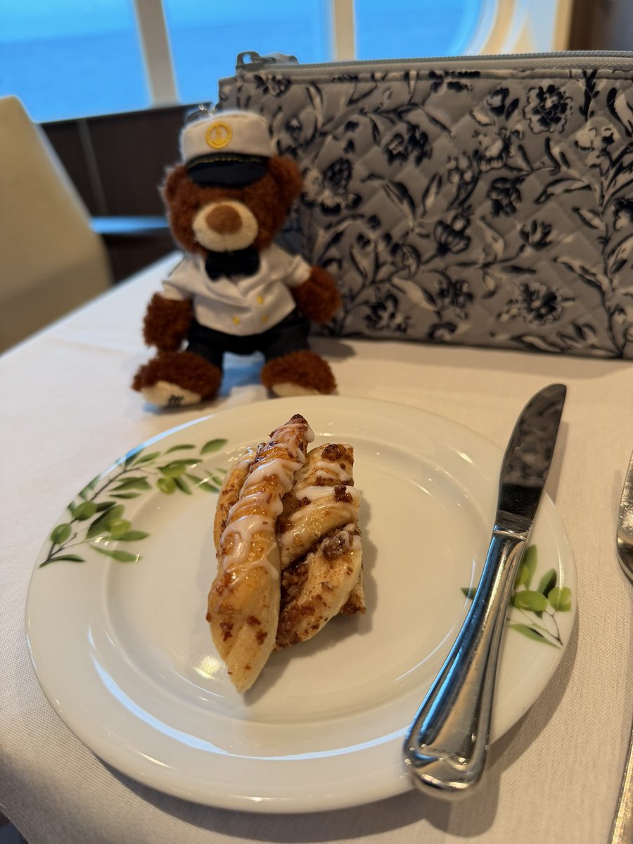 Danielle tweet media