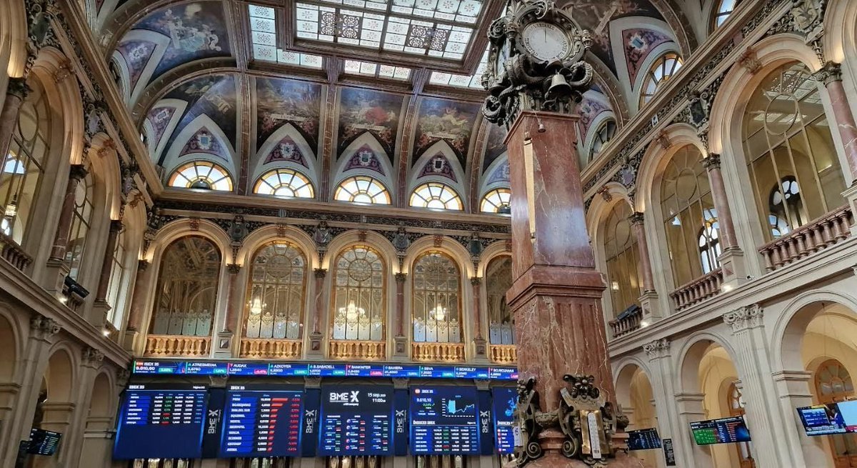 El Ibex 35 cae por cuarto día consecutivo y pierde los 16.000; IAG e Indra, los más penalizados

#LinkenlosMedios en <a href="/EstrategiasTv/">Estrategias de inversión</a> 

estrategiasdeinversion.com/actualidad/not…