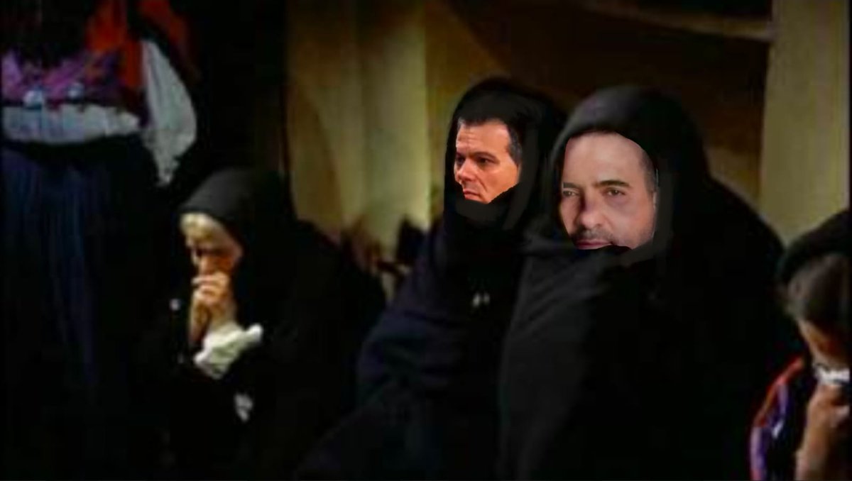 בהפועל 'נהי' ת"א, החליטו לעדכן את מילות השיר על פי בקשתה של המקוננת היווניה וחברתה המקוננת הסולרית:
שימו את ירושלים בירדן
תנו את קאדין לפלסטינים
תנו לפלסטינים...