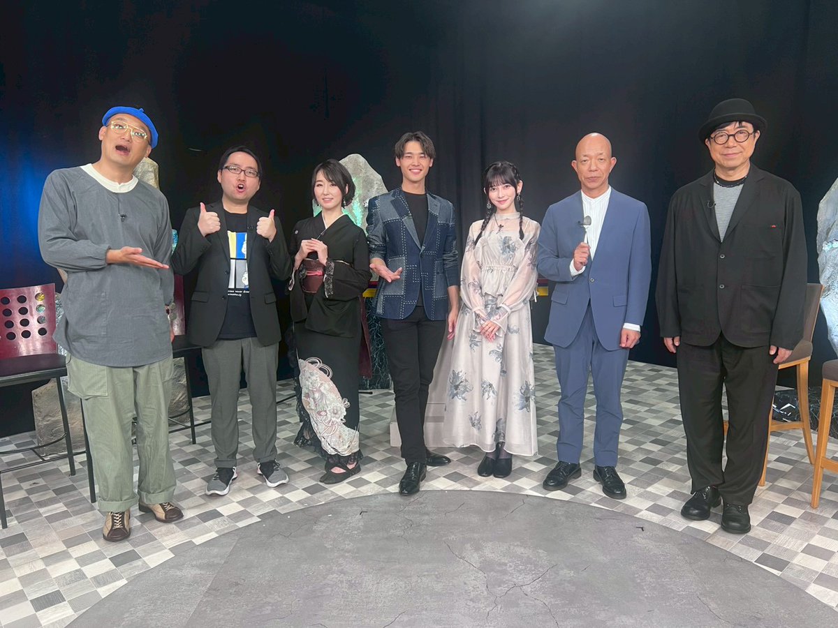 nantebi_da's tweet photo. 🎨#小峠英二のなんて美だ！🎨
テーマは #マジック🪄

観客を魅了する華麗なパフォーマンスの裏には
#マジシャン の計り知れない努力がありましたね！

#和泉圭佑さん #izumaさん #Ibukiさん
ありがとうございました！

#なんて美だ #小峠英二 #池田瑛紗 #中谷日出 https://t.co/dIBcjvvLz4