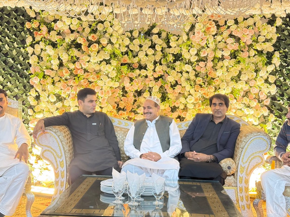 Itzshami021's tweet photo. نعیم حیدر کی اپنے حلقے کے لوگوں کی خوشیوں میں شرکت https://t.co/lEyTj5U7Ri