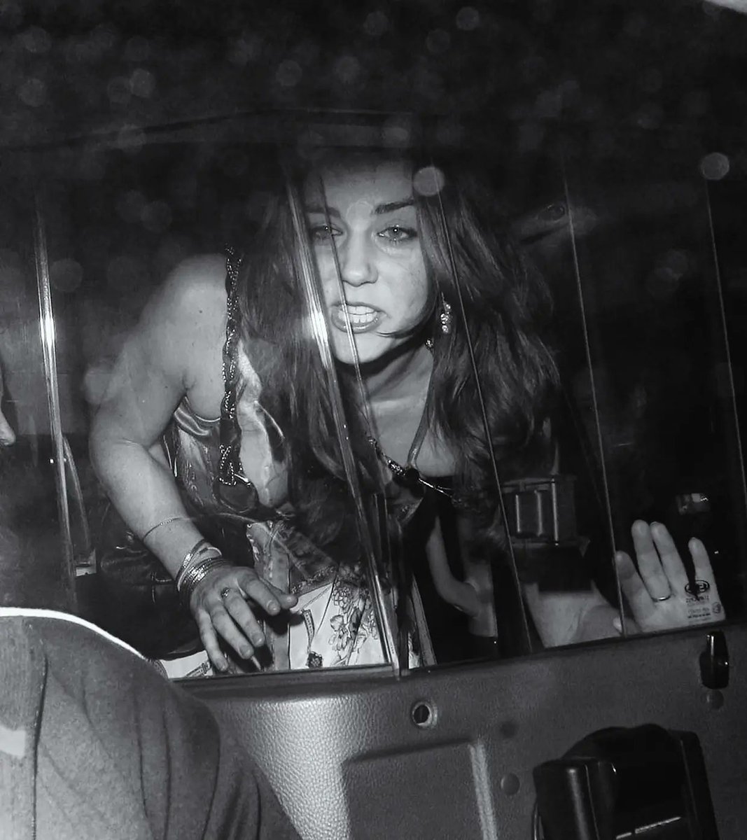 MrMaximilan's tweet image. It will always be &quot;KATE MIDDLETON&quot; to us.