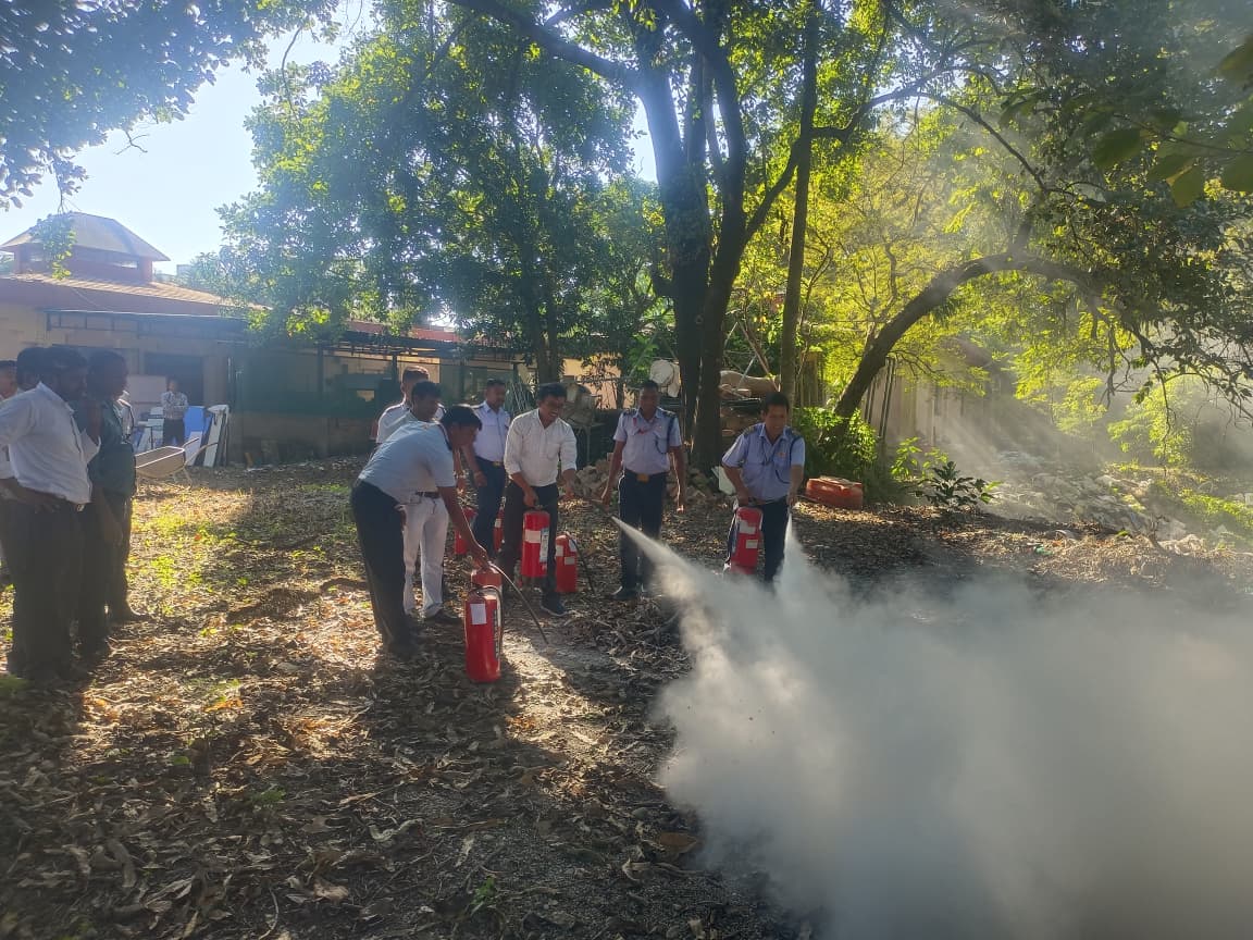 nbscsiliguri's tweet image. Glimpses from today’s mock fire drill at @nbscsiliguri . Quick response, clear coordination, and a team that knows how to stay prepared when it matters. Safety isn’t a one-time exercise; it’s a habit we continually strengthen.

#firedrill #safetyfirst #StayPrepared