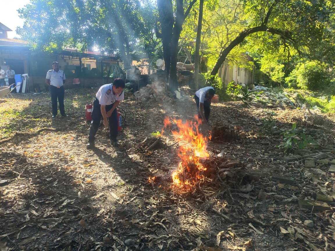 nbscsiliguri's tweet image. Glimpses from today’s mock fire drill at @nbscsiliguri . Quick response, clear coordination, and a team that knows how to stay prepared when it matters. Safety isn’t a one-time exercise; it’s a habit we continually strengthen.

#firedrill #safetyfirst #StayPrepared