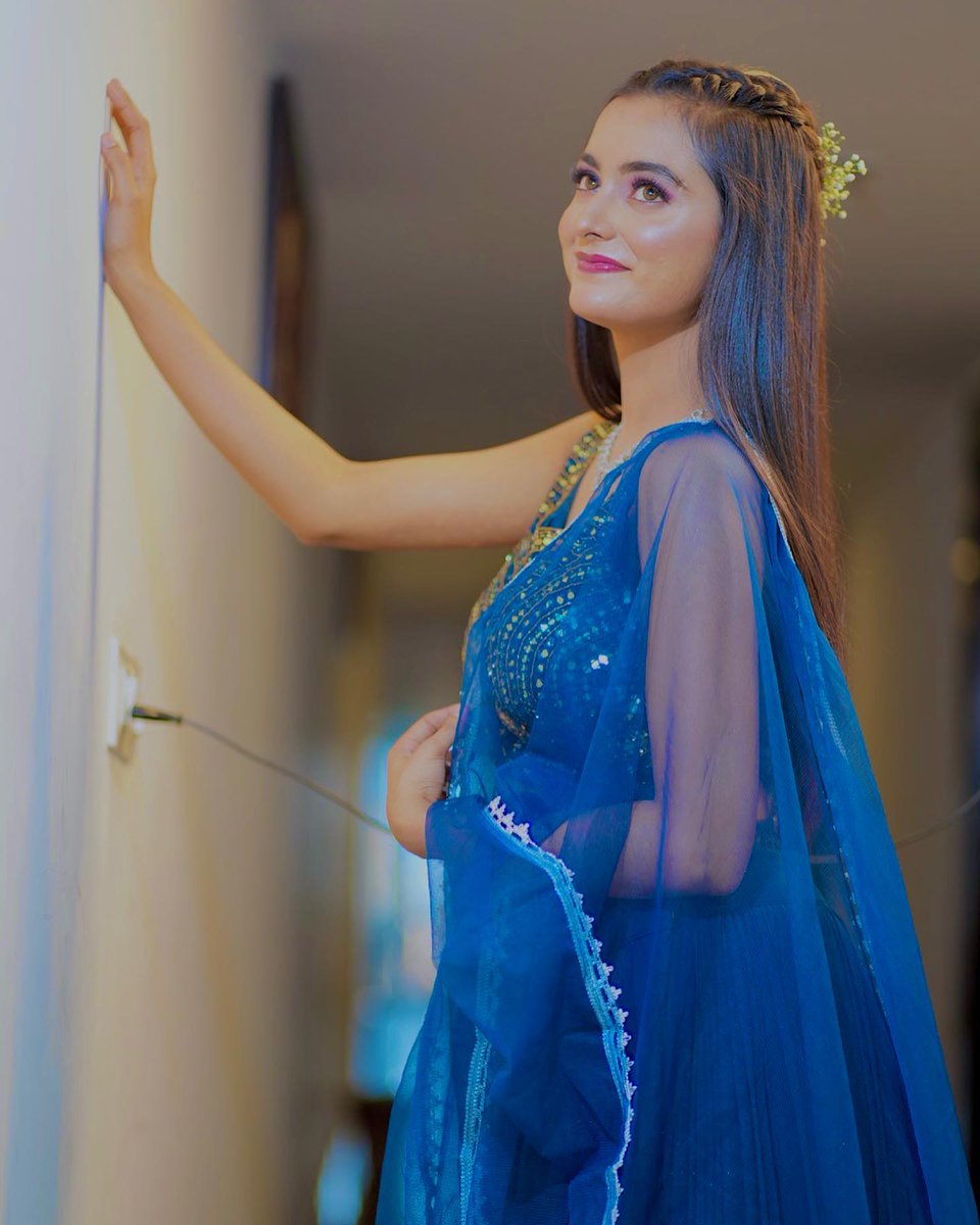 kinza1231708's tweet photo. I’m a woman of grace and sophistication, and I take great pride in the way I present myself. I’m also a thoughtful listener with strong intuition, which allows me to truly connect with others and create unforgettable experiences.
Call Now: 03051118224
#vipservices https://t.co/f4CCp9HSLf