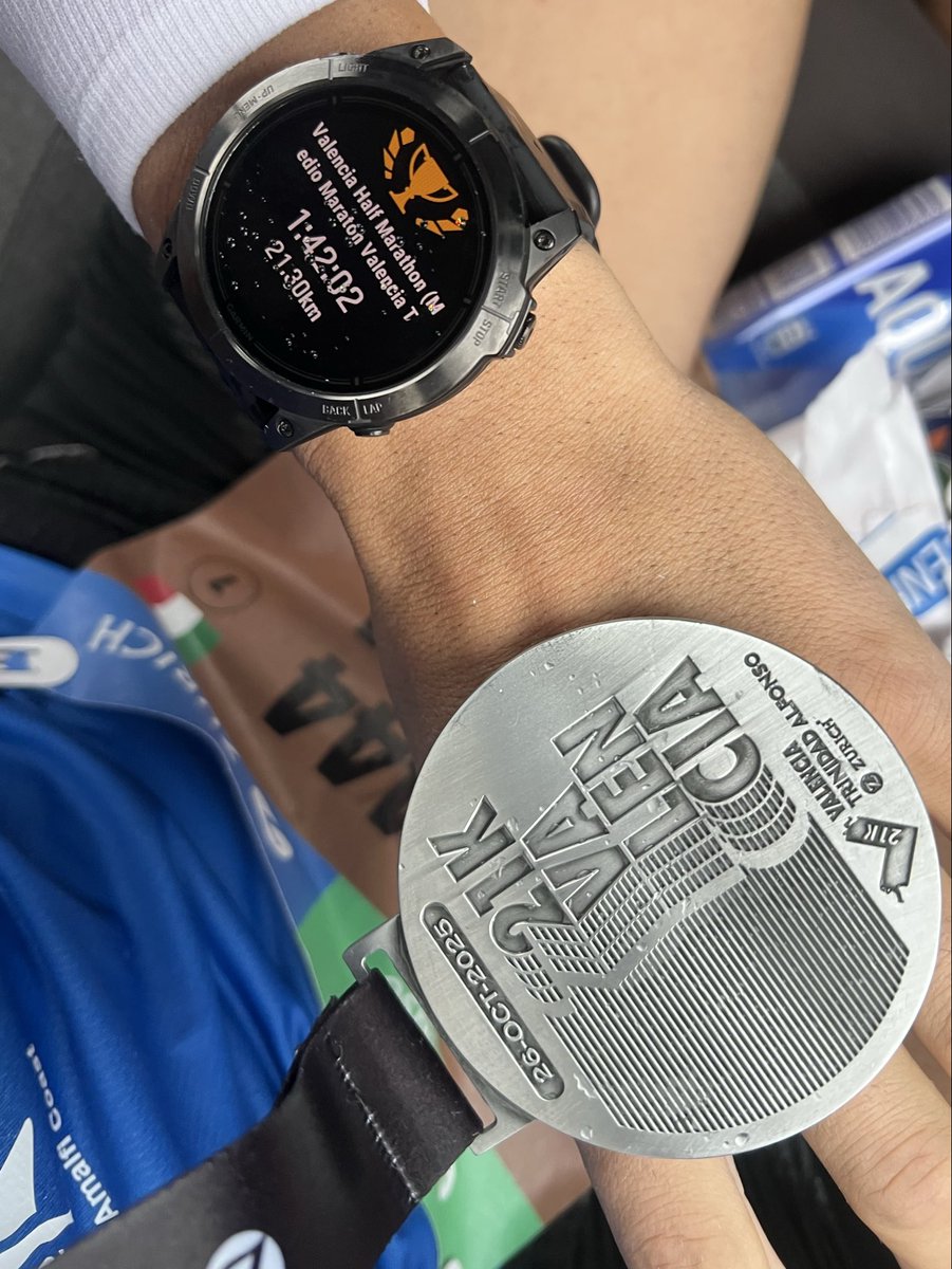 cre_gam_'s tweet photo. An incredible experience, unforgettable memories at the Medio Maratón Valencia Trinidad Alfonso Zurich 2025. 
1/6 Superhalfs. https://t.co/WPPc3YIDEW
